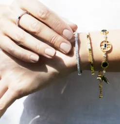 Canturi Signature Diamond and Onyx Bracelet