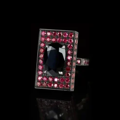 Captivo Ring (Australian black sapphires and Rubies)