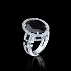 Metropolis Diamond and Australian Black Sapphire Ring (Oval cut)
