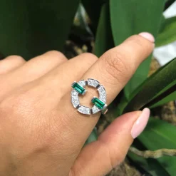 Regina Single Link Ring (Diamonds and Green Emeralds)