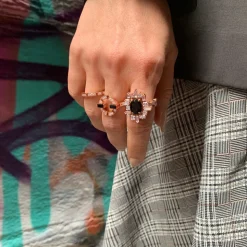 Regina Single Link Ring (Diamonds and Australian Black Sapphires)